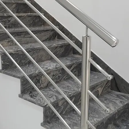 Pansion Polonia ゲストハウス 3*